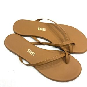 TKEES Riley Women's Sandals Color Au Naturale Size 6 Only